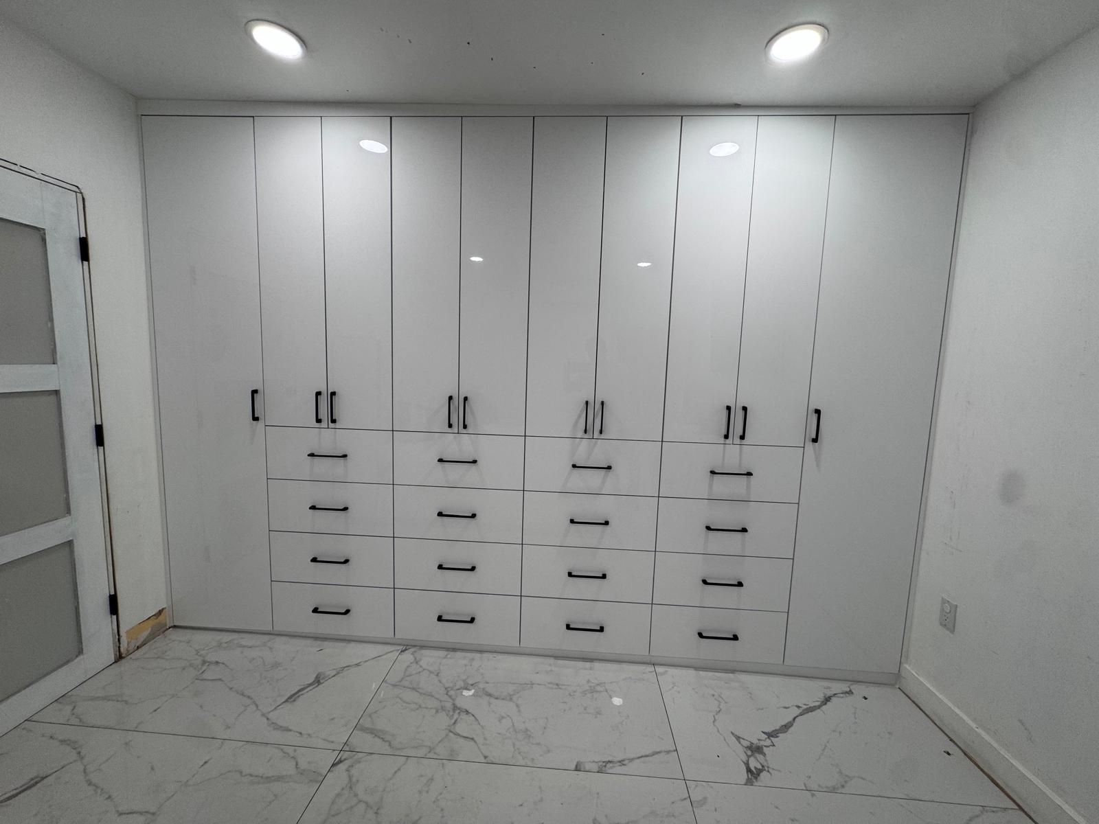 Standard Closet Design